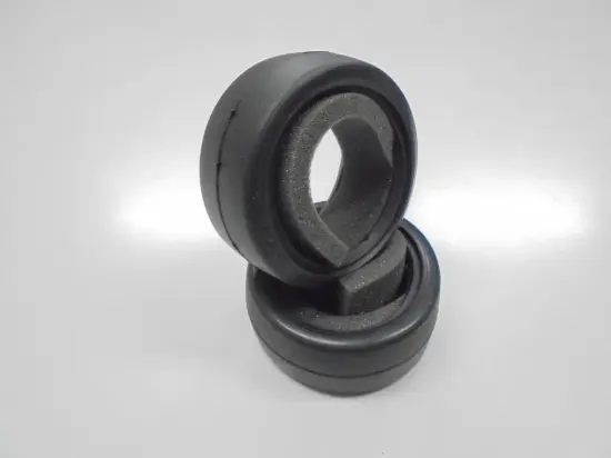 Amr Slick High Grip 1:10 26mm. 40 Shore Touring Tyres (2)