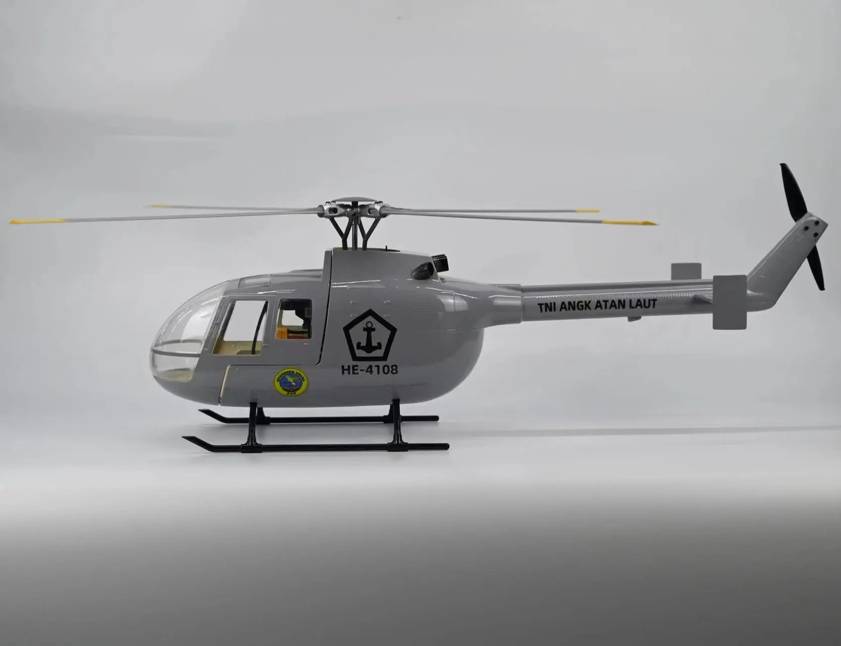 Flywing BO-105 RC Helicopter RTR Grey — Repaired Fuselage