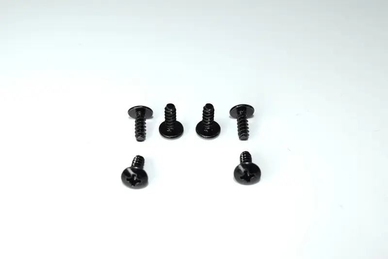 Self-Tapping Phillips Head Screw M3x8 (6)