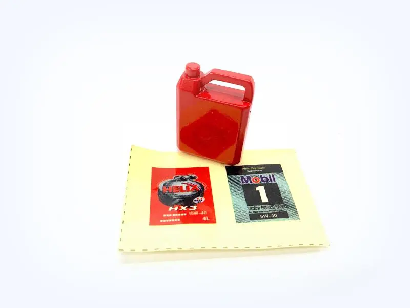 1:10 Metal Oil Canister Replica - Red