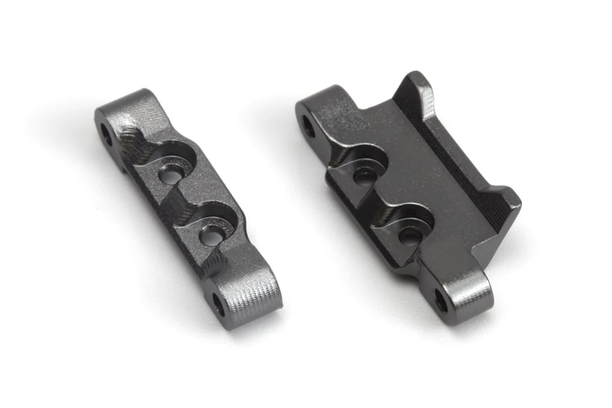 Maverick Aluminium Rear Pivot Block Set (Microbe) - genuine Maverick upgrade part