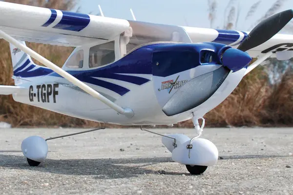 Top Gun Park Flite Cessna 182 Skylane RTF Mode 2 - Blue